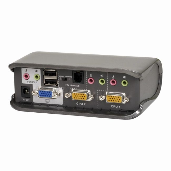 GCS1732 Iogear MiniView 2 x Ports VGA 18-Pin + 1 x Port VGA 15-Pin + 2 x Ports USB Extreme Multimedia KVMP Switch